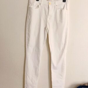 Jen 7 By 7 For All Mankind Skinny Jeans with Smooth Texture